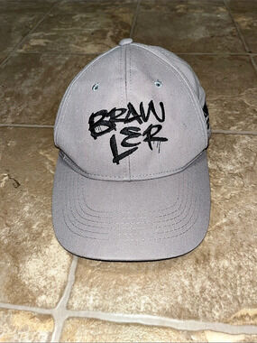 Beachbody Embroidered Baseball Cap in Gray